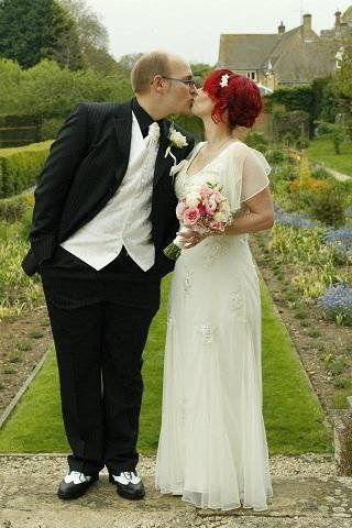 Re: Debidoo's wedding report!  (May 18th)