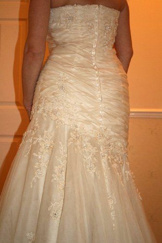 *UPDATED - with flash* - Productive day yesterday - dress and cake sorted!