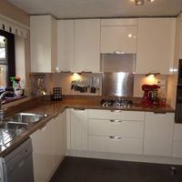 Re: Coloured Worktops