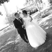 Re: Any other brides wearing Ronald Joyce - Patience? Help with accessories please :)