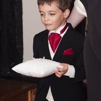 Re: Wedding bits for sale including ivory and co with photos