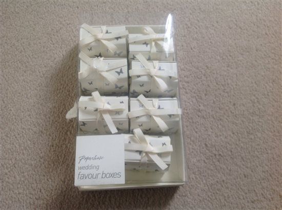 7 paperchase wedding favour boxes cream with silver butterflies