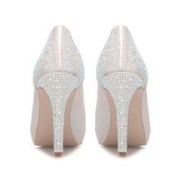Re: Inspiration needed for wedding shoes - flash me yours!!