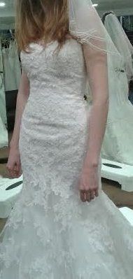 *Flash* Having second thoughts about my dress!