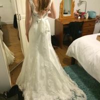 *Flash* Having second thoughts about my dress!