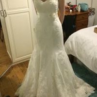 *Flash* Having second thoughts about my dress!