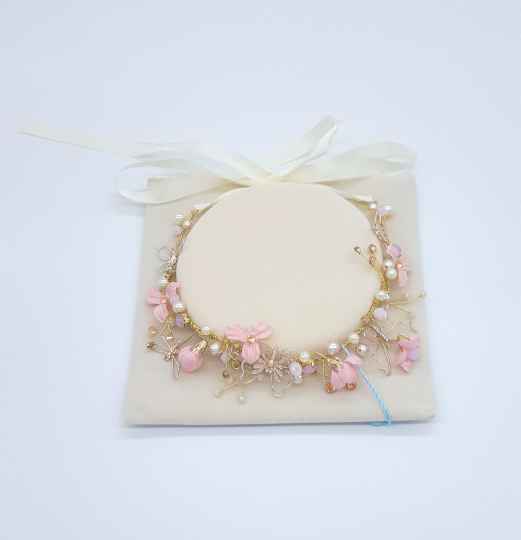 Beautiful Handmade Wedding Headpieces 