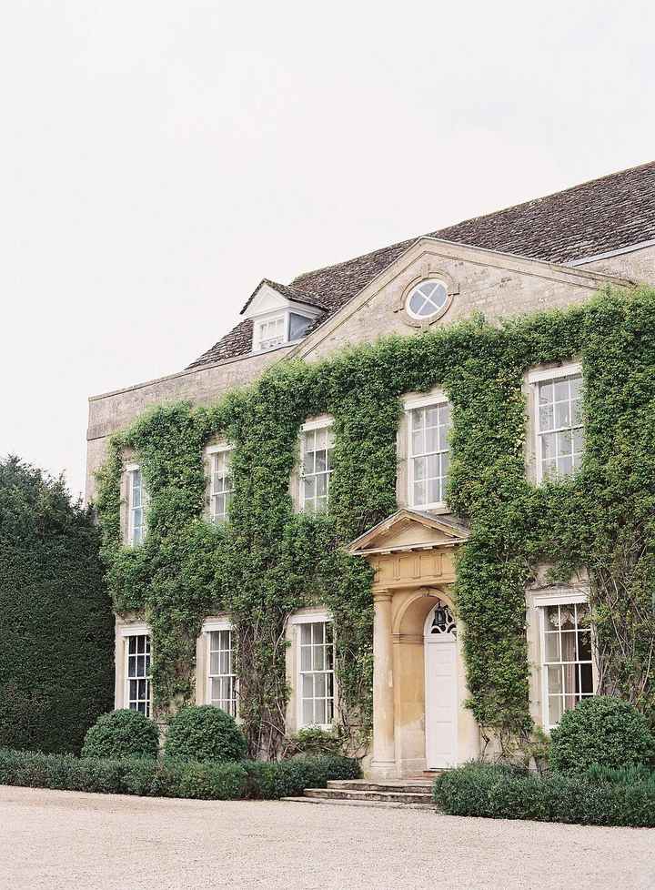 Berkshire/oxfordshire/hampshire/wiltshire wedding venues? - 1