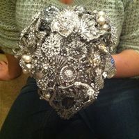 Re: DIY Brooch Bouquet - Thoughts, please!