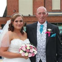 Re: Well as we have a dress thread, Shall we have a wedding day pictures thread????