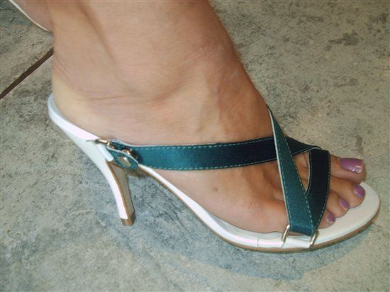 Re: got my bridesmaids and my shoes today, want a peek?