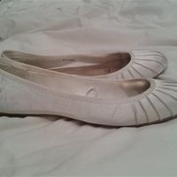 Fish bowls, post box, bird cage veil & other bits for sale