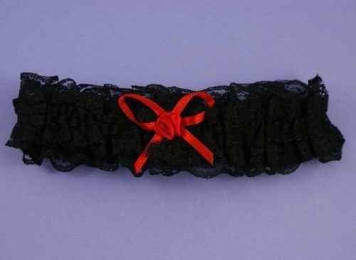 Re: Flash me your garters