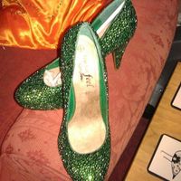 Re: lets all flash our wedding shoes!!!