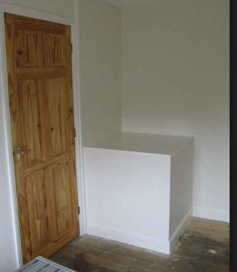 Stairs bulkhead/box in spare room *flash*