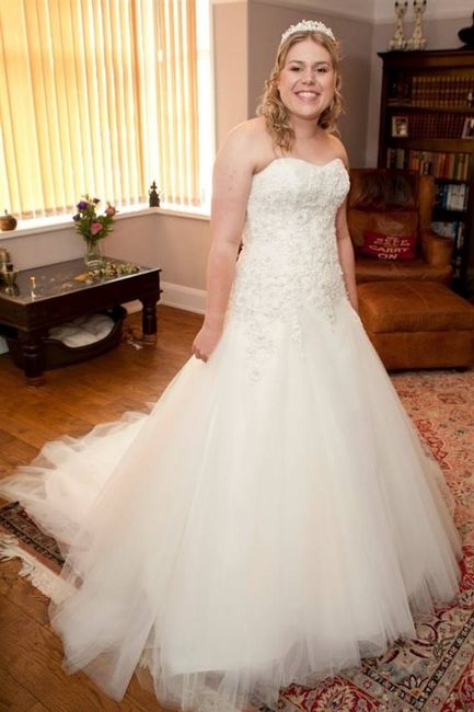 Re: Maggie Sottero Dresses - Who has one? Flashes please