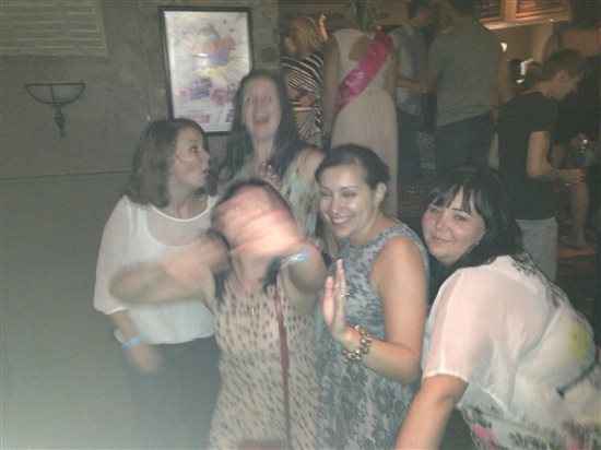 Re: Photos from Leeds?