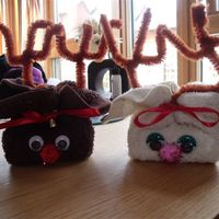 Re: Help! Need ideas for kids table favours with a christmas twist!