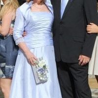 Re: 2nd time around - Middle aged (mature!) bride!