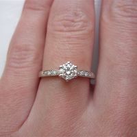 Re: Can we have an engagement ring flash please?