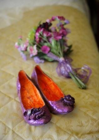 Re: Bridal shoes - flashes please