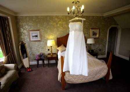 Re: ** Preloved Wedding Dresses **