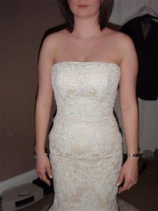 Bouncing my dress pics for Cosmopolitan ............Finally after 8 months of Hitching, I am going t