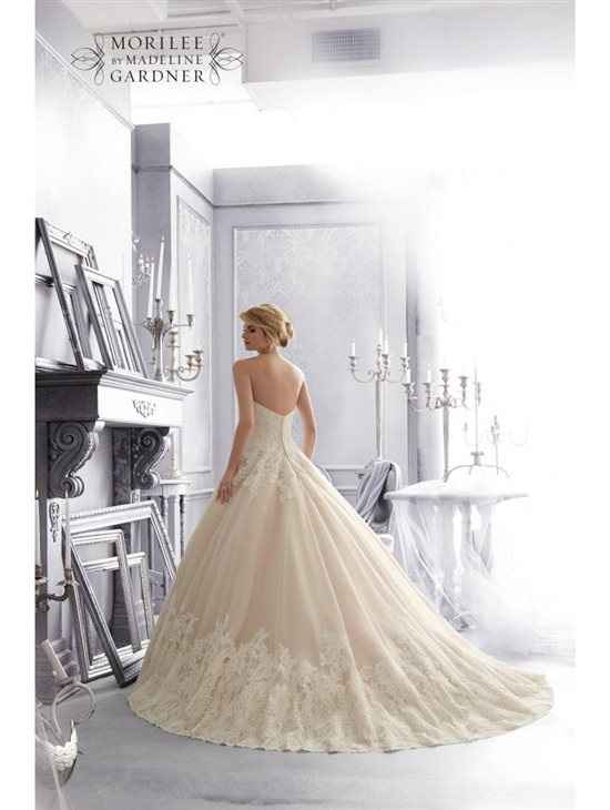 Re: Show off your Gown!