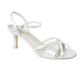 Re: Please help me find shoes for my bridesmaids