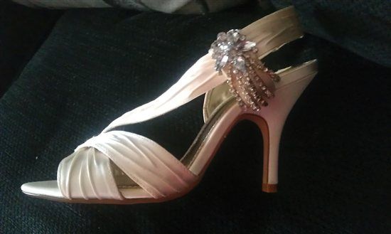 *UPDATED* Glitzy Secrets, Alfred Angelo, Elizabeth Arden and more in PRE WEDDING SALE!