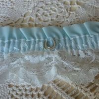 Re: Garters - flash me yours? Ooh er! ;)