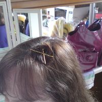 Re: A question about fresh flowers in hair ....