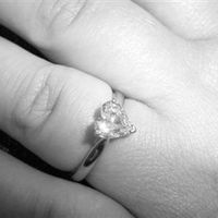 Re: engagement ring *flash*