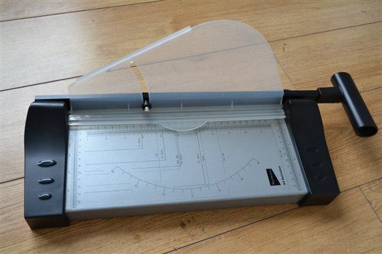 Finally selling our beautiful wedding items - grab a bargain!