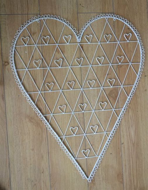 Finally selling our beautiful wedding items - grab a bargain!