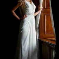 Re: Are there any Pronovias 'Urbina' brides to be out there?