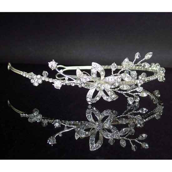 Re: Glitzy Secrets Side Tiara Exquisitely Precious or others!