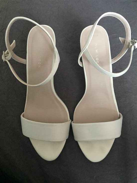 Selling bits left over from our wedding :-) (Royal Blue, Silver theme)