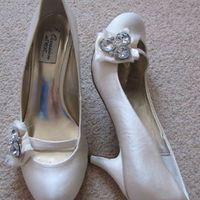 NEW IN BOX - IVORY NEXT BRIDAL SHOES UK 4 WIDE FIT