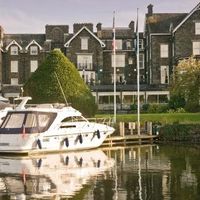 Re: August 2014 brides??