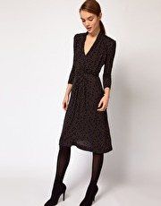 Re: Dress for graduation??