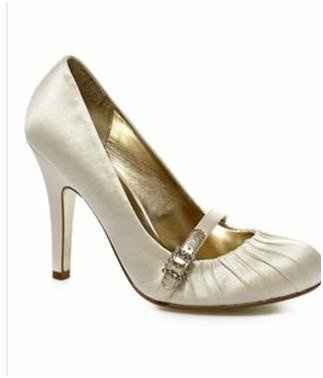 Re: Flash me your wedding shoes please