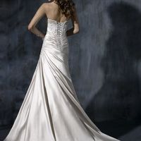 Re: Maggie Sottero Dresses - Who has one? Flashes please