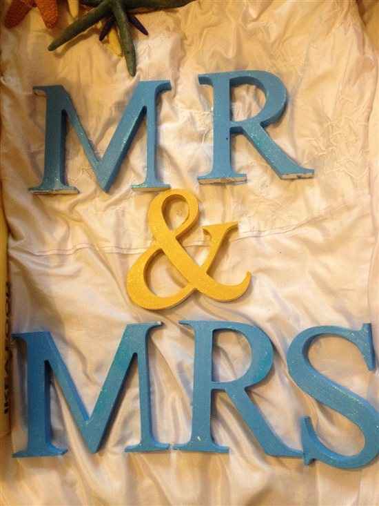 Re: ***Lots of lovely items for sale. Beach, blue and general wedding items***