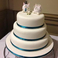 Re: guest books and cake toppers