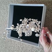 Bride side tiara pearl & crystal