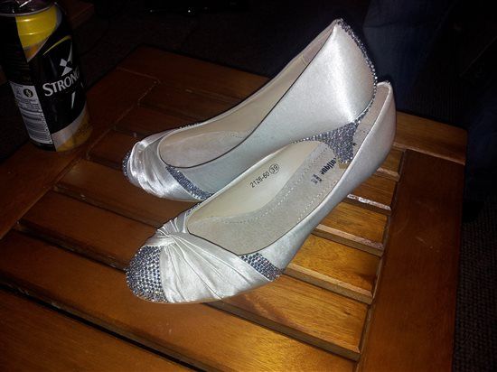 Re: lets all flash our wedding shoes!!!