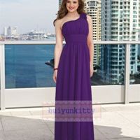 Re: Care to flash your bridesmaids dress