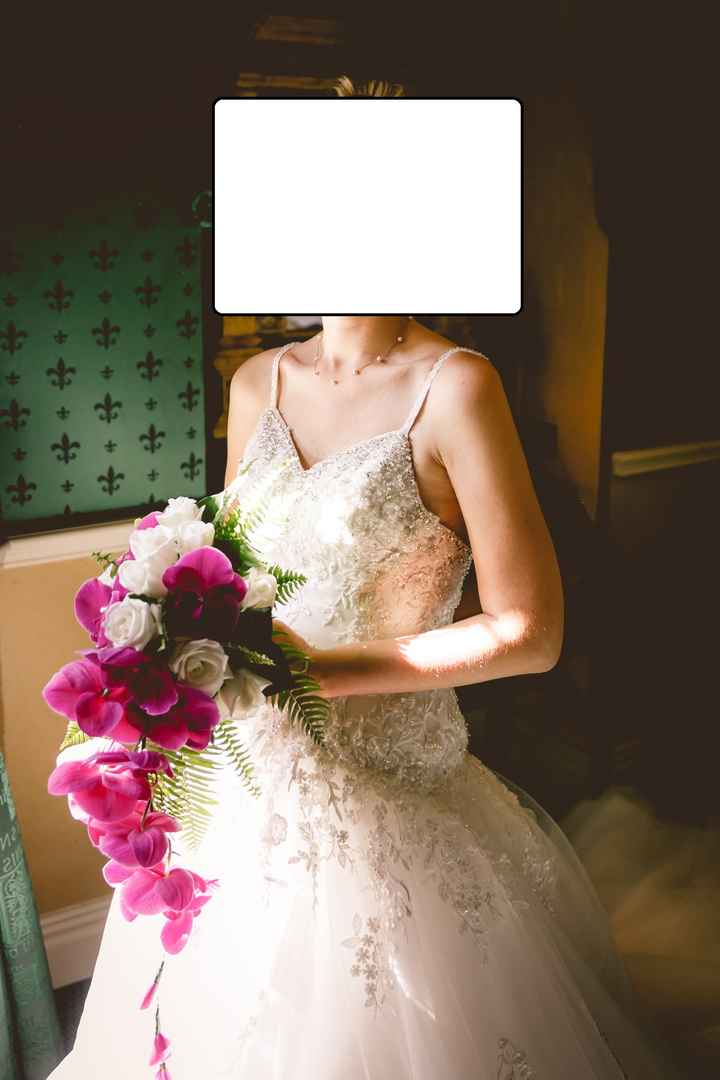 Please help me find the source of my dream dress! - 1