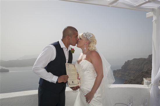 Back from my amazing Santorini wedding!!... :) Loved it! (Falshes) xx
